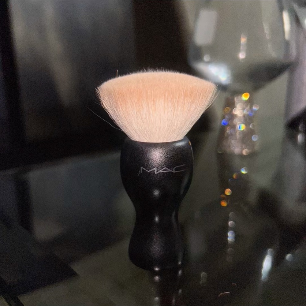 MAC 180